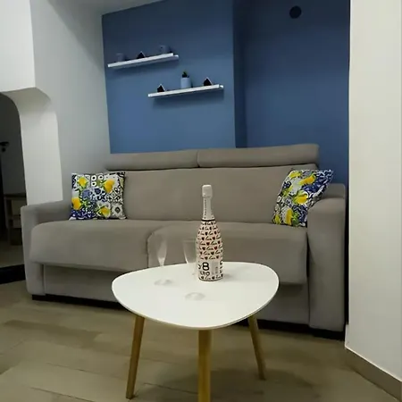 House Siren Parthenos * Neapel